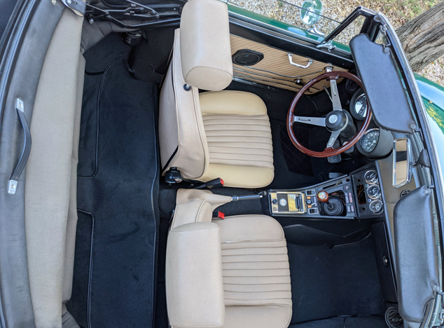 Complete interior carpet kit for Alfa Spider Fastback series 2 from 1970-1978 (only LHD)